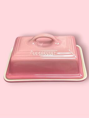 Le Creuset Stoneware Heritage European Covered Butter Dish (Rose Quartz)